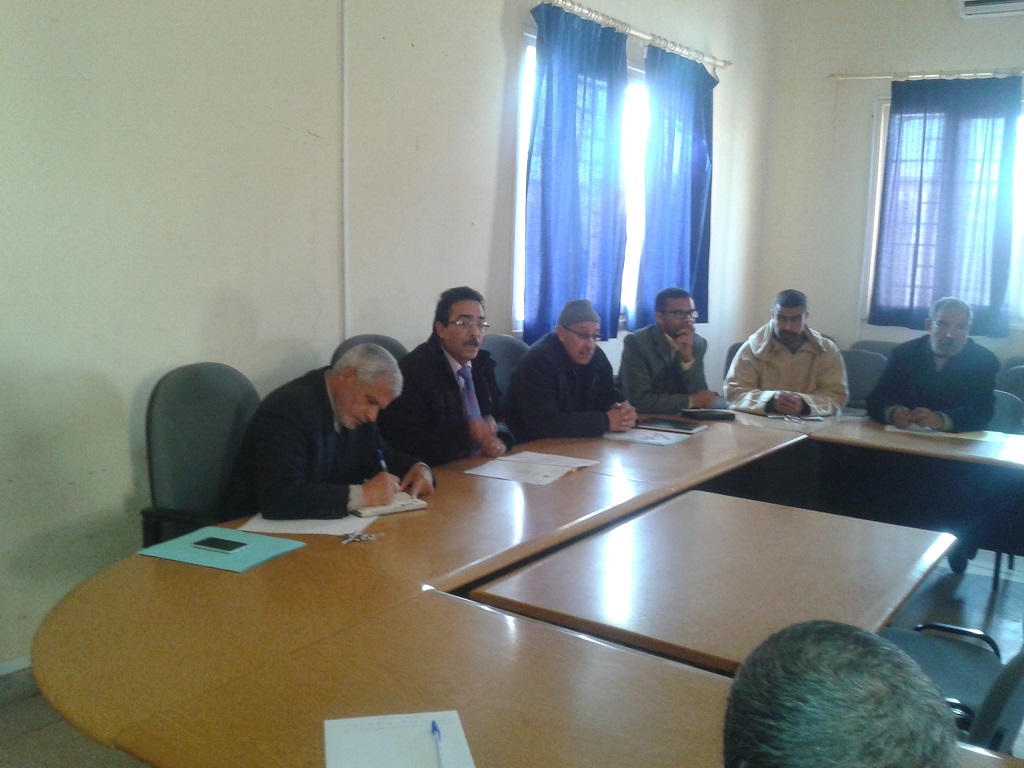 التكوينات الأساسية الخاصة بالأطر المكلفة بمهام الإدارة التربوية