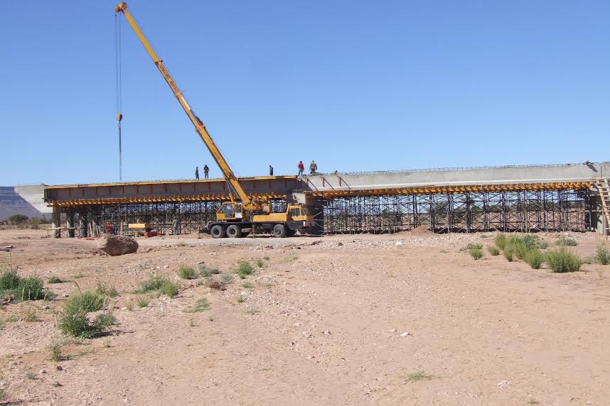 الشروع في  بناء أربع قناطر كبرى على وادي درعة باقليم زاكورة بغلاف مالي يفوق 7 ملايير سنتيما-5