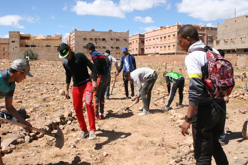 123متطوع يشاركون في تنظيف مقابر زاوية البركة-3