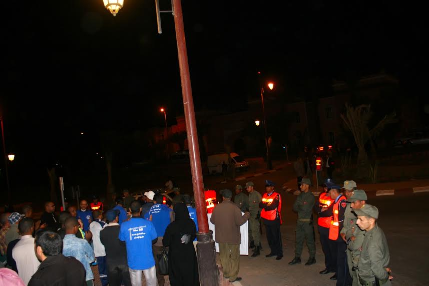 الجمعية المغربية لحقوق الإنسان بزاكورة تنظم وقفة احتجاجية إمام عمالة زاكورة‎-4