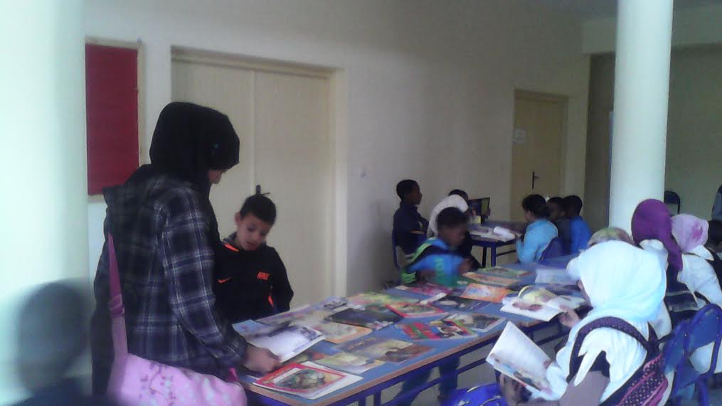 جمعية التربية و التكوين بزاكورة تنظم قافلة القراءة للجميع‎-5