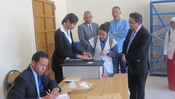 ما يناهز 150 تلميذ يستفيدون من مبادرة الحصول على البطاقات الوطنية داخل المؤسسات التعليمية بالمجال الحضري لمدينة زاكورة