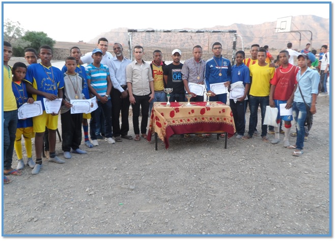 الجمعية الرياضية لإعدادية ابن رشد بتمزموط تسدل الستار عن دوري ابن رشد لكرة القدم المصغرة 2014-2015 -4