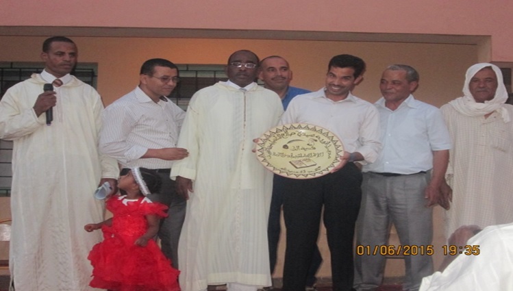 حفل تكريم للسيد مدير ثانوية سيدي صالح - تاكونيت -4