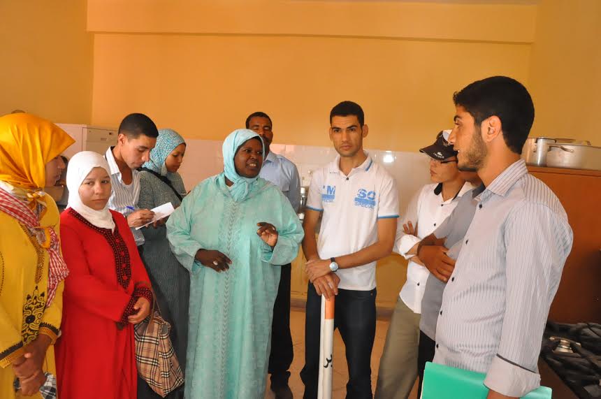 رحلة دراسية لتبادل الخبرات و التجارب بين الفاعلين الجمعويين الواحيين بزاكورة حول تثمين الإمكانيات و المنتوجات المحلية بزاكورة-2