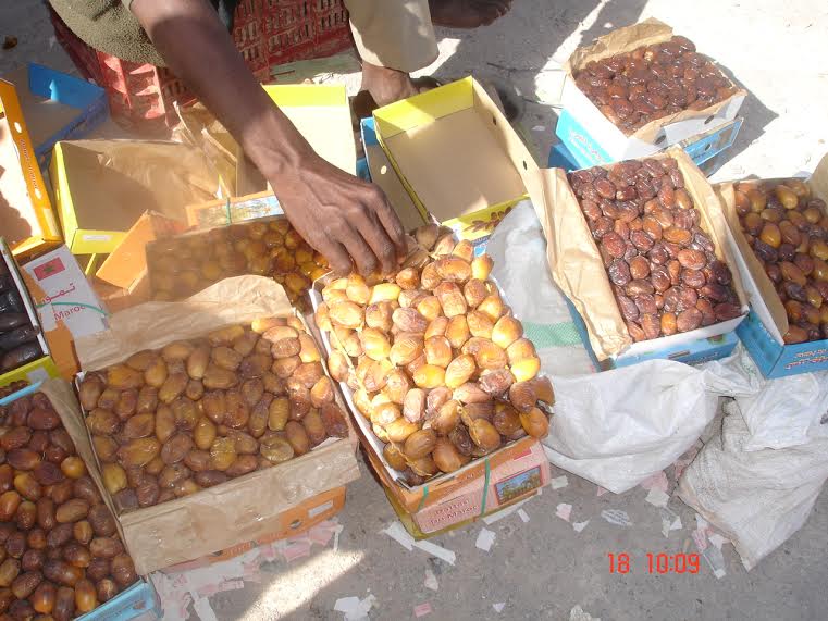 المجلس البلدي  الجديد يصحح خروقات القانون الجبائي التي تثقل  كاهل الفلاح بالسوق النصف الأسبوعي بمدينة زاكورة -1