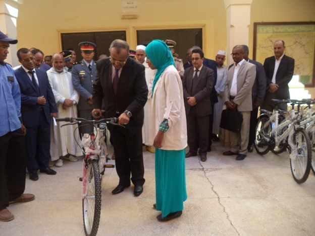 توزيع 433 دراجة هوائة لفائدة التلاميذ بنيابة زاكورة -1