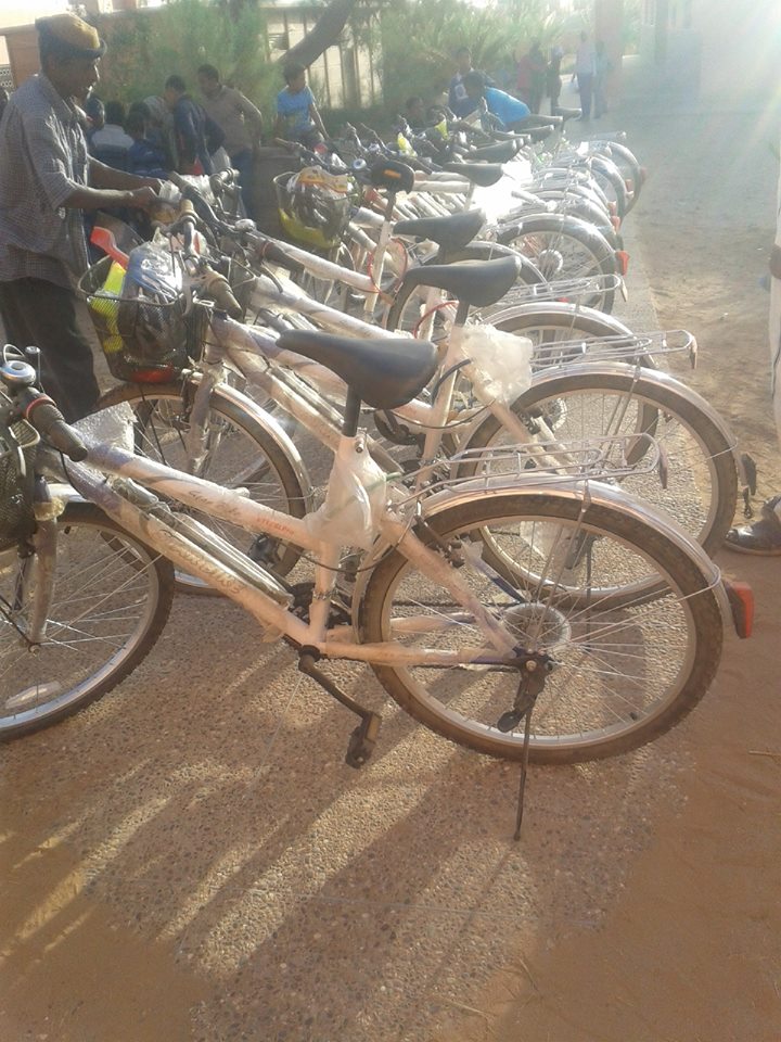 توزيع دراجات هوائية بامحاميد الغزلان