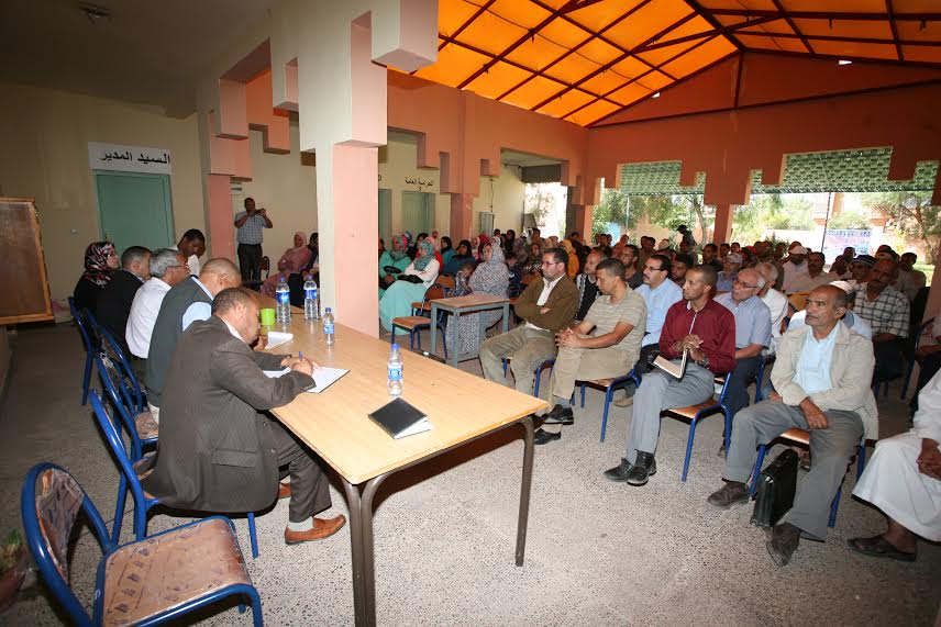 ثانوية عبد الرحيم بوعبيد بورزازات تنظم لقاءا تواصليا بين أطقم المؤسسة والأمهات و الآباء