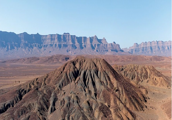 زاكورة تستقبل باحثين جيولوجين مغاربة وأجانب حول الثراث الجيولوجي