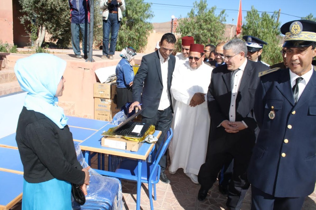 تدشين مشاريع جديد بمناسبة الذكرى الستين لعيد الاستقلال-4