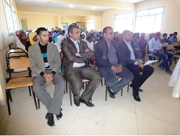 ثانوية أولاد يحيى لكراير نيابة زاكورة تحتفل بعيدي المسيرة الخضراء والاستقلال