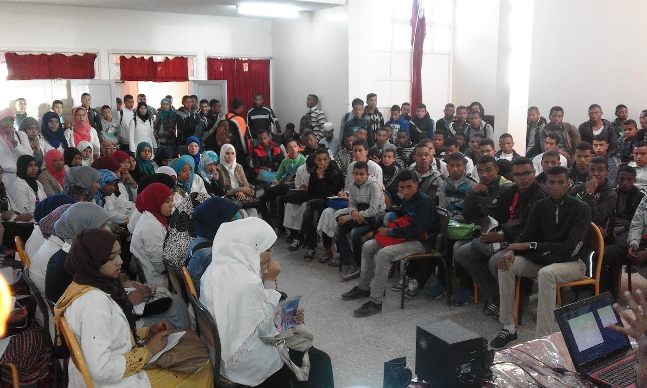 تلاميذ الخوارزمي يناقشون واقع حقوق الطفل بأكدز-7