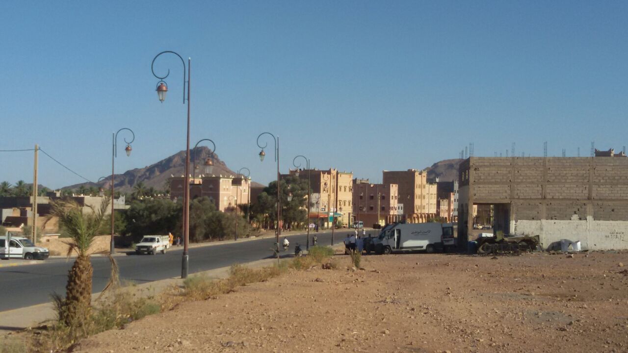 b8bd0577-e478-425f-b00f-86103d2e0809