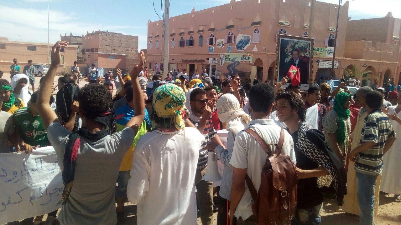 الترامي على الأراضي السلالية تشعل فتيل الإحتجاجات في اسكجور-7