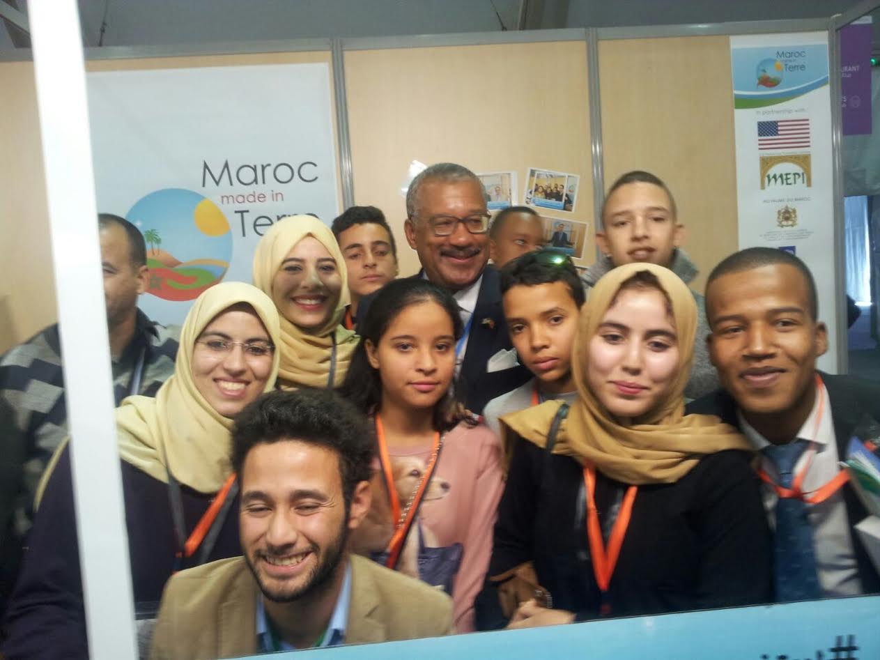 زيارة السفير الامريكي لشباب درعة تافيلالت في قلب الحدث  COP22