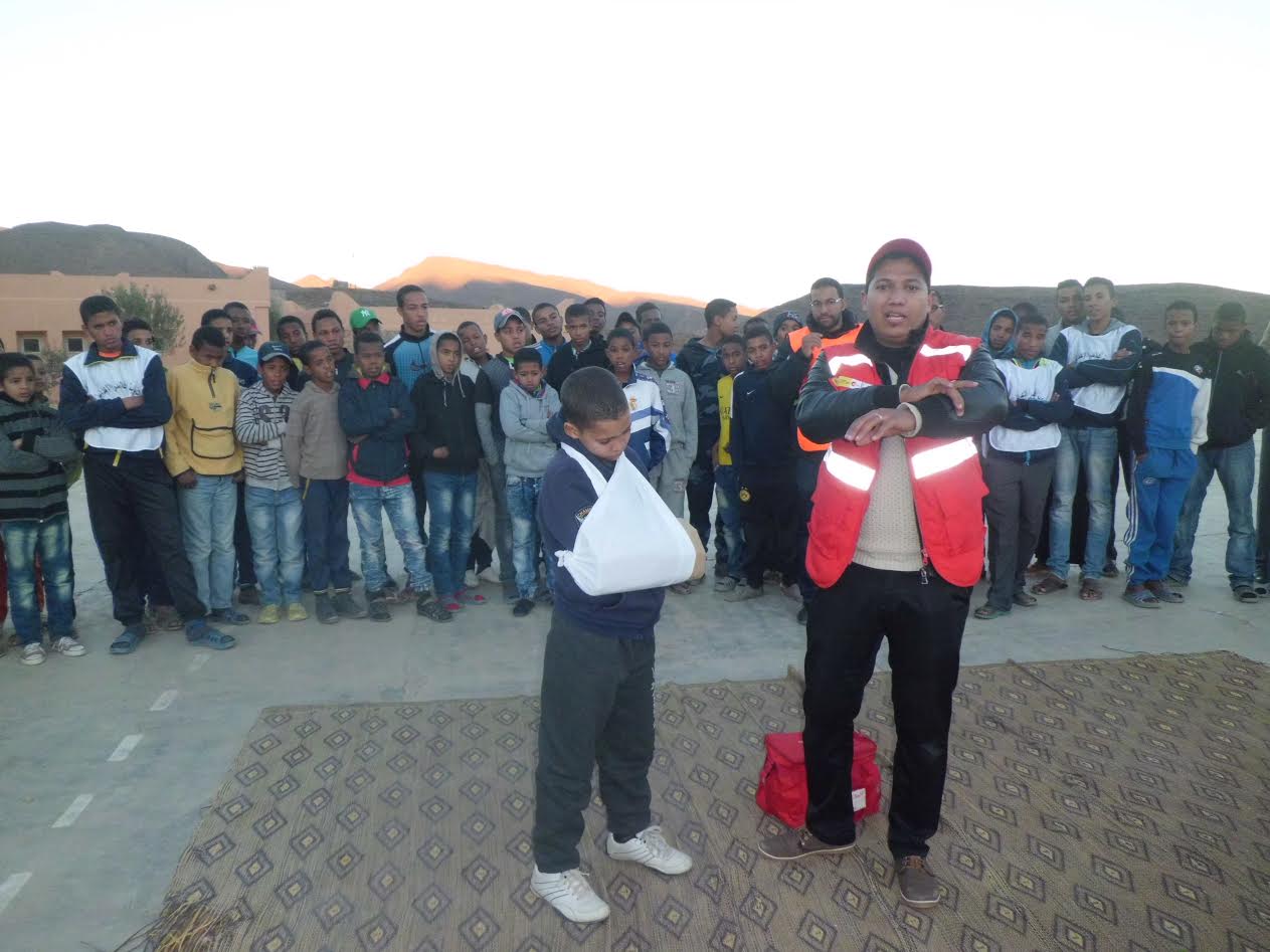 أفلاندرا الاعدادية تدرب تلامذتها على التدخل الاستعجالي-2