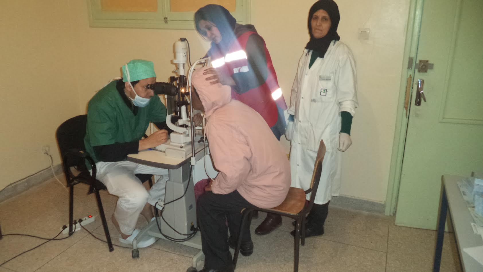 حصيلة وصور القالة الطبية لفحصص العيون وجراحة الجلالة المنظمة باقليم زاكورة-3