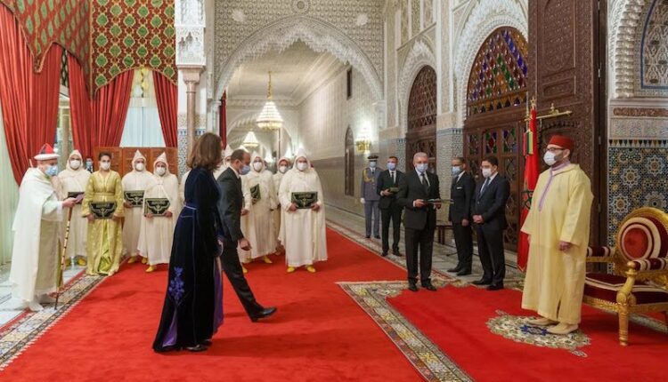 جلالة الملك محمد السادس نصره الله يستقبل مجموعة من السفراء الأجانب و يتلقى أوراق إعتمادهم